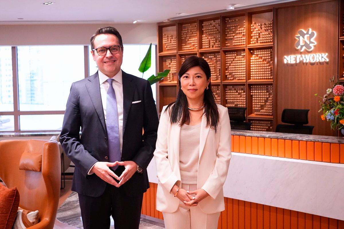 (From left) Mr. Mikael Jaeraas, Senior Director – Retail and Hong Kong Business Operation, and Ms. Helen Lau, Deputy Director – Hong Kong Business Operation, at the launch event of NET•WORK, showcasing its key features.