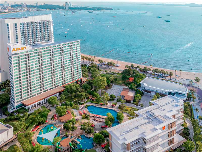 Discover a Seamless Fusion of Contemporary Thai Elegance and Coastal Charm