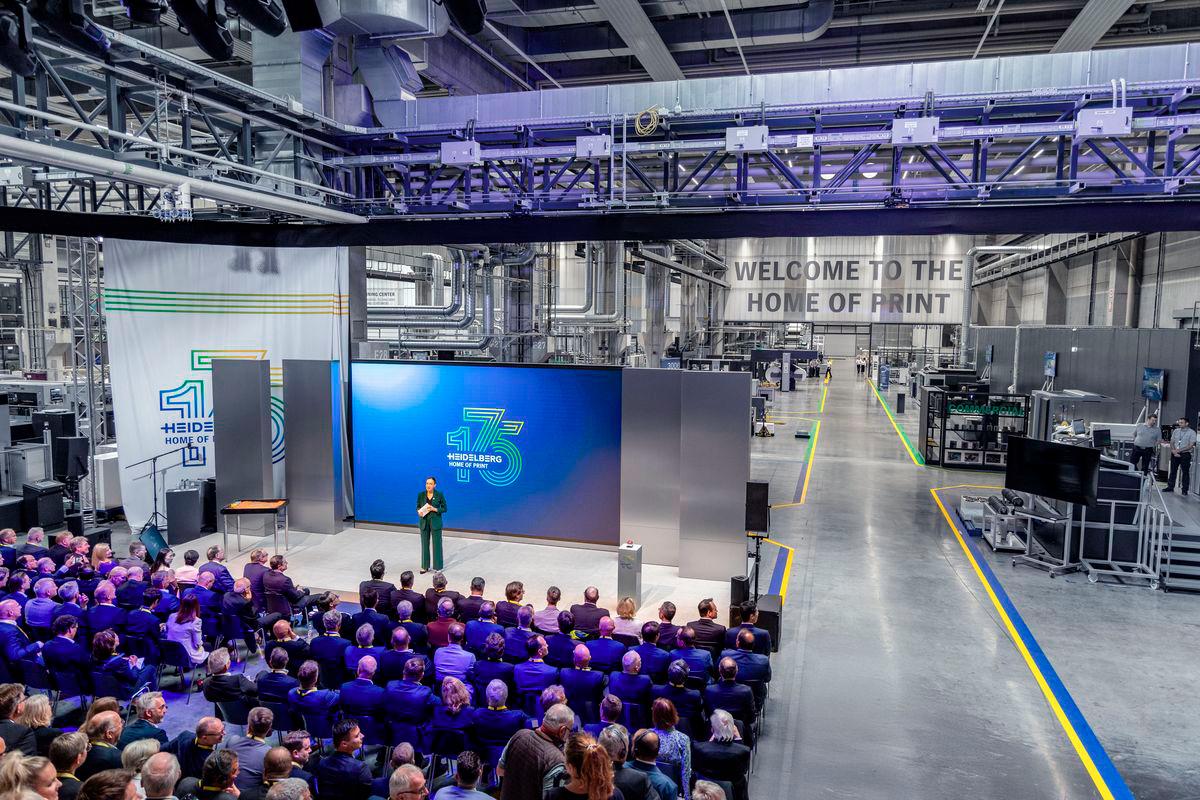 HEIDELBERG is optimistic about FY 2025/26 and is opening the industry’s largest customer demonstration center for its 175th anniversary with the redesigned Home of Print.