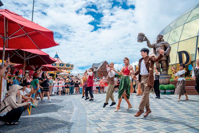 Sun World Ba Na Hills continually unveiling a diverse range of performances and attractions throughout the year. $!Sun World Ba Na Hills continually unveiling a diverse range of performances and attractions throughout the year.