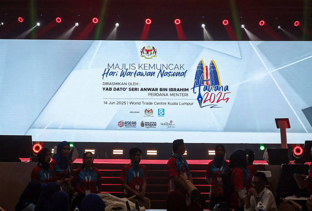 A glimpse into the final preparations for the highlight event of National Journalists Day, HAWANA 2025, today. - BERNAMApix