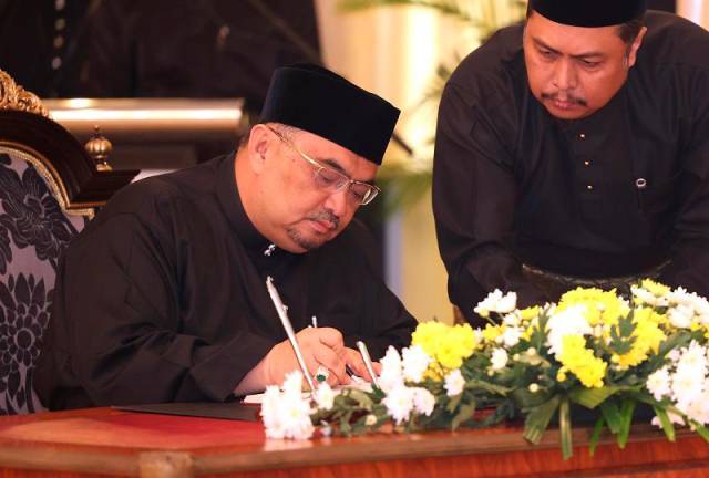 Deputy Menteri Besar, Datuk Dr Mohamed Fadzli Hassan. - BERNAMApix