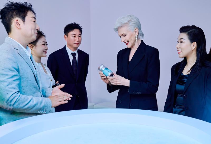 Shinemage Group Appoints Maye Musk and Song Seung Heon as Brand Ambassadors for Oganacell $!Shinemage Group Appoints Maye Musk and Song Seung Heon as Brand Ambassadors for Oganacell