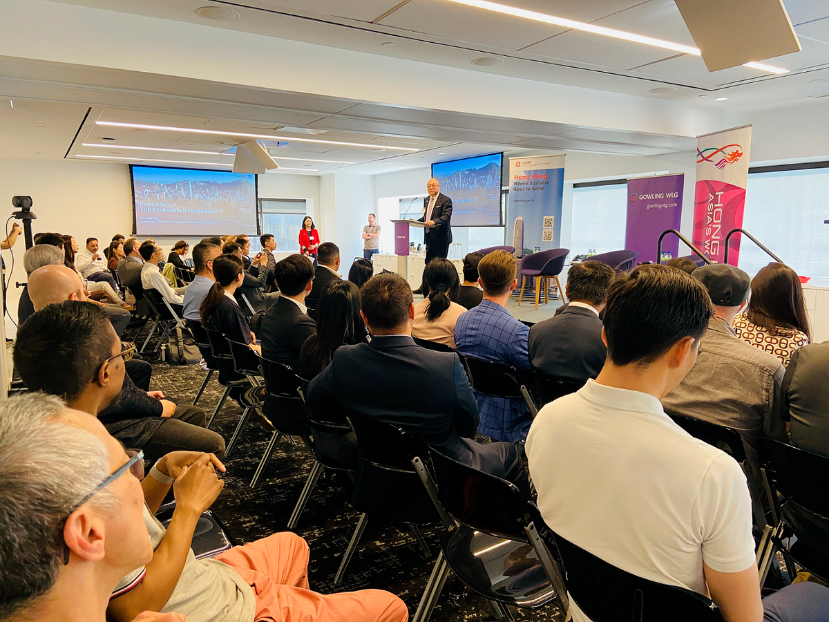 During his visit to Canada on June 11, Associate Director-General of Investment Promotion at Invest Hong Kong Mr Charles Ng hosted a seminar to promote business opportunities in the Guangdong-Hong Kong-Macao Greater Bay Area through Hong Kong, and the upcoming Hong Kong FinTech Week x StartmeupHK Festival 2025. The event attracted over 100 people. $!During his visit to Canada on June 11, Associate Director-General of Investment Promotion at Invest Hong Kong Mr Charles Ng hosted a seminar to promote business opportunities in the Guangdong-Hong Kong-Macao Greater Bay Area through Hong Kong, and the upcoming Hong Kong FinTech Week x StartmeupHK Festival 2025. The event attracted over 100 people.