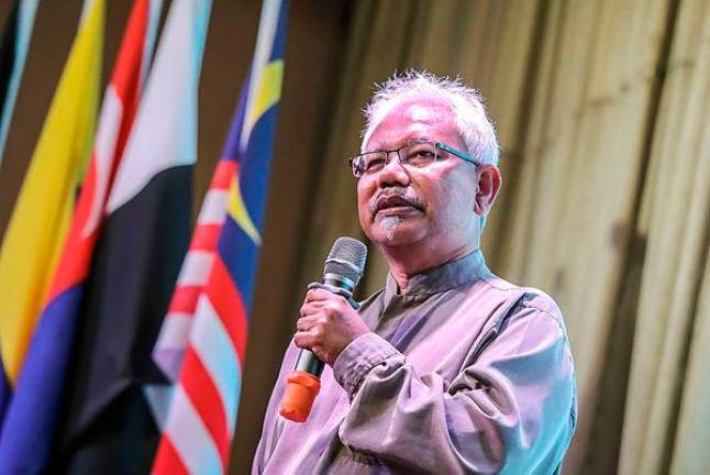 Prof Mohd Tajuddin Mohd Rasdi — Sunpix by Adib Rawi Yahya