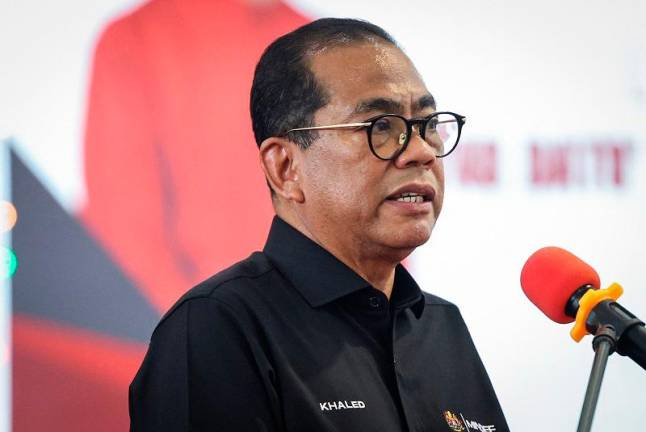 Menteri Pertahanan, Datuk Seri Mohamed Khaled Nordin. - fotoBERNAMA