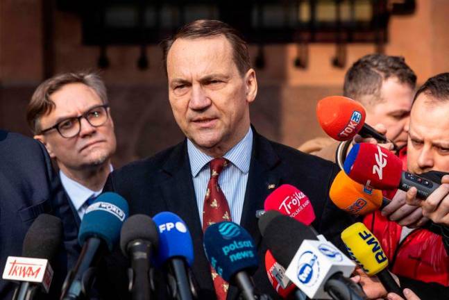 oland’s Foreign Minister Radoslaw Sikorski. AFPpix