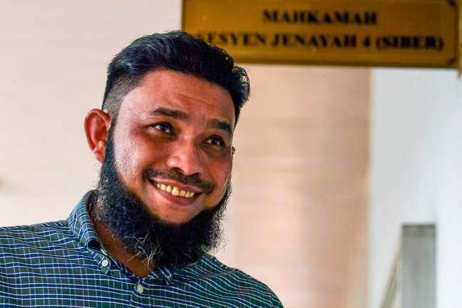 Papagomo, whose real name is Wan Muhammad Azri Wan Deris - BERNAMApix