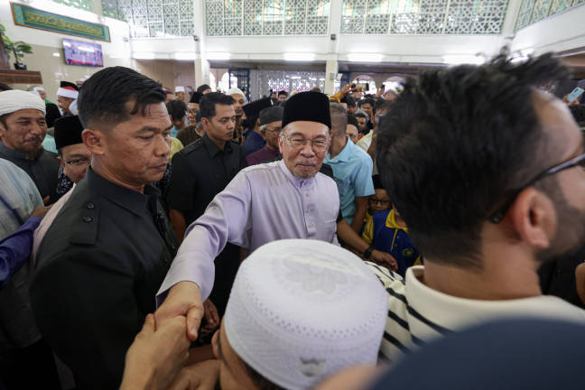 Prime Minister Datuk Seri Anwar Ibrahim told reporters after performing Friday prayers at Masjid Azzubair Ibnul Awwam in Cheras today. - BERNAMApix