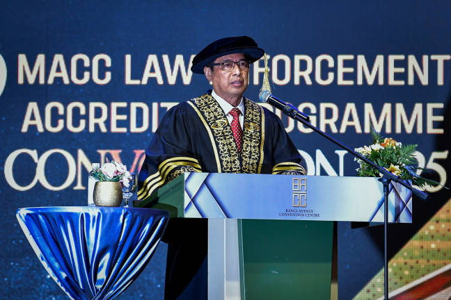 Malaysian Anti-Corruption Commission (MACC) Chief Commissioner Tan Sri Azam Baki. - BERNAMApix
