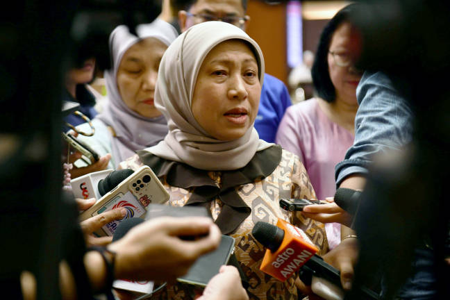 Minister of Women, Family and Community Development, Datuk Seri Nancy Shukri, spoke to the press after officiating the eBantuan System programme by the Department of Social Welfare (JKM) at a hotel today. - BERNAMApix