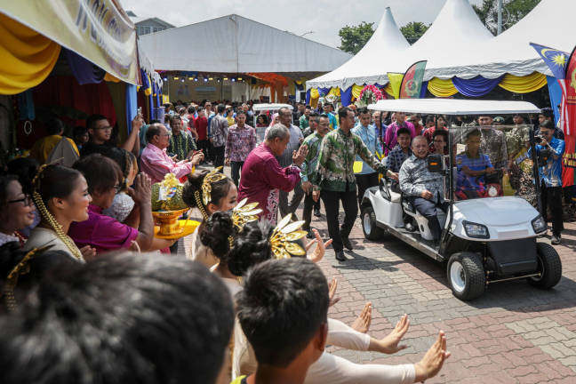 Raja of Perlis, Tuanku Syed Sirajuddin Jamalullail at the official opening of this year’s state-level Unity Week celebration here today. - BERNAMApix