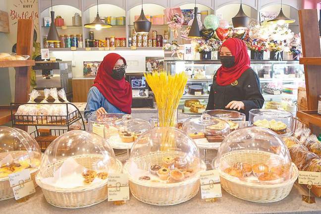 Malaysian businesses today have an opportunity to adopt emerging technologies that streamline their operations and enhance productivity. – BERNAMApix