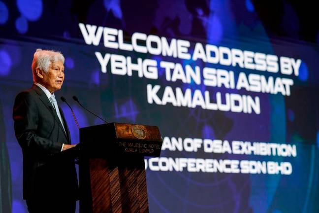 DSA Exhibition &amp; Conferences Sdn Bhd chairman, Tan Sri Asmat Kamaludin. - BERNAMAPIX