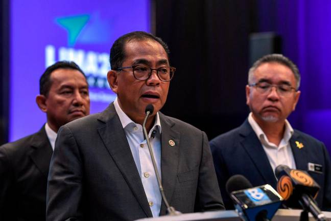 Defence Minister Datuk Seri Mohamed Khaled Nordin. -BERNAMApix