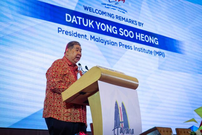 Malaysian Press Institute (MPI) president Datuk Yong Soo Heong during his speech at HAWANA 2025 Forum, which took place at Kuala Lumpur World Trade Centre (WTCKL) today. - BERNAMApix