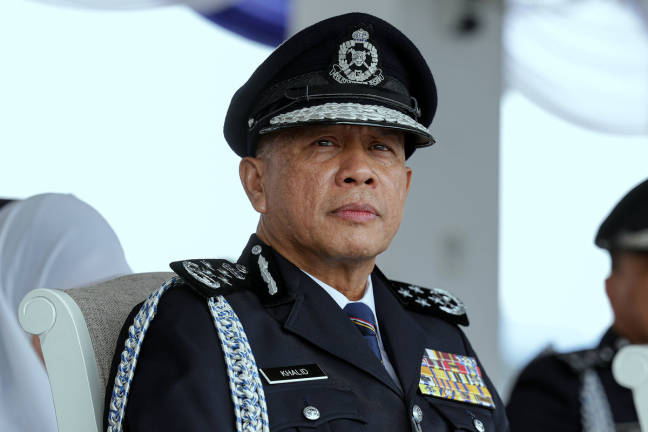 Ketua Polis Negara ke-15 Datuk Seri Mohd Khalid Ismail semasa Majlis Serah Terima Tugas di Pusat Latihan Polis (PULAPOL) hari ini. - BERNAMA