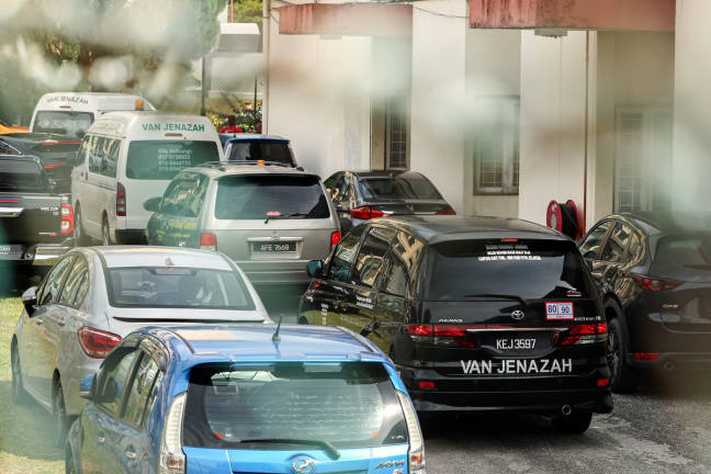 The hearse that will carry the remains of the Universiti Pendidikan Sultan Idris (UPSI) students involved in the horrific accident at KM53 of the East-West Highway (JRTB) near Gerik today.