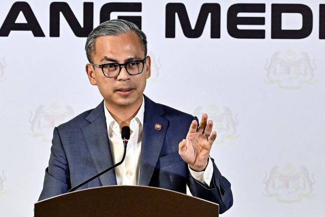 Menteri Komunikasi, Fahmi Fadzil. - fotoBERNAMA