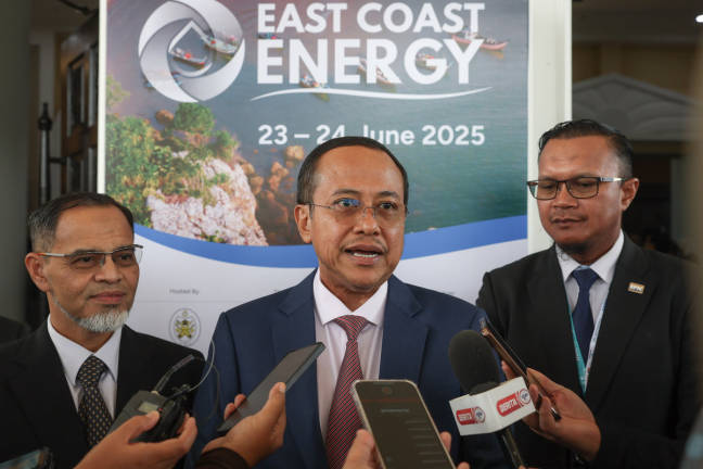 Terengganu Menteri Besar Datuk Seri Dr Ahmad Samsuri Mokhtar at a press conference after the Opening Ceremony of the East Coast Energy (ECE) Conference at the Islamic Civilization Park today. - BERNAMA