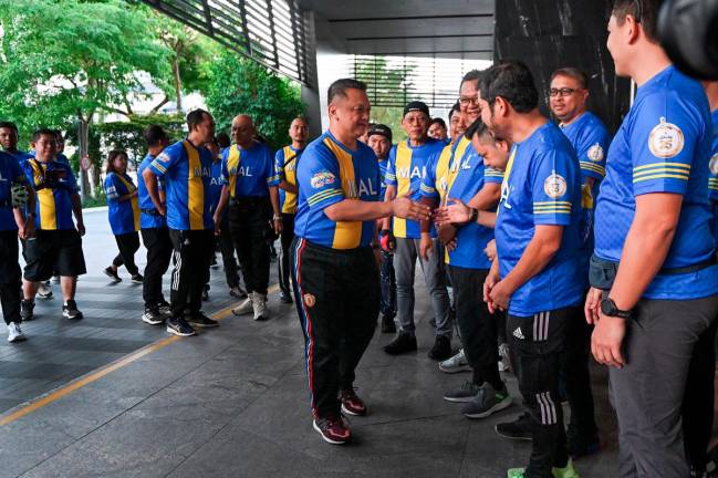 Raja Muda Perlis Tuanku Syed Sirajuddin Jamalullail berkenan menghadiri program Kayuhan “Smart Mal” di Imazium Damansara hari ini. - Bernama pic