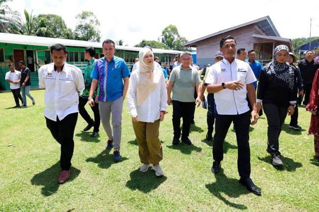- fotoBERNAMA