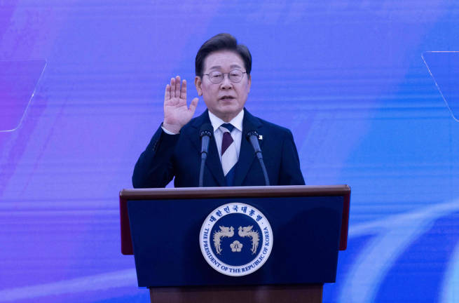 South Korean President Lee Jae-Myung takes an oath during his inauguration at Rotunda hall in the National Assembly in Seoul on June 4, 2025. - AFPpix