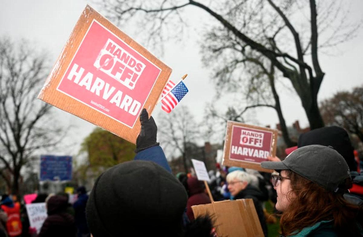 Demonstrators rally on Cambridge Common calling on Harvard leadership to resist interference at the university by the federal government in Cambridge, Massachusetts, US. April 12, 2025. - REUTERSpix