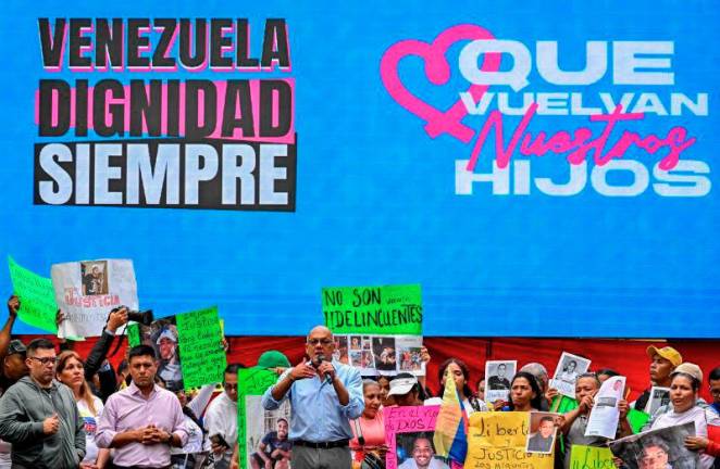 Venezuela’s National Assembly President Jorge Rodriguez sepaks during a rally against the imprisonment of Venezuelans in a Salvadorean jail in Caracas. AFPpix