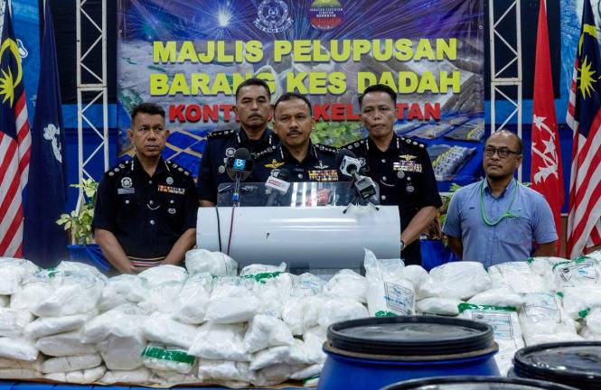 - fotoBERNAMA