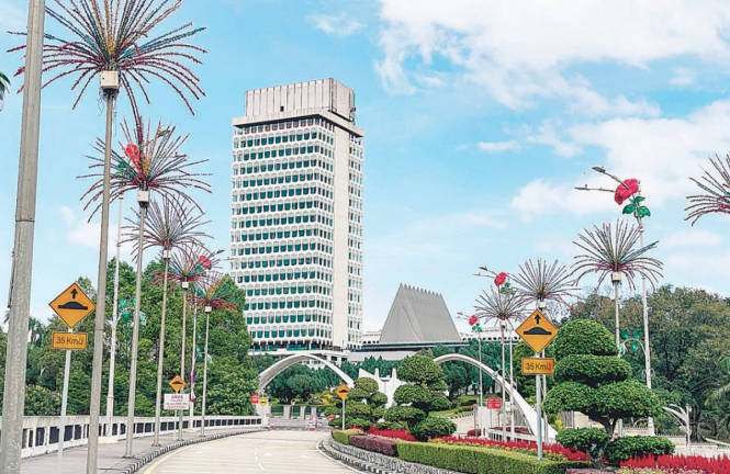 The Cabinet lineup will see changes following the resignations of Rafizi and Nik Nazmi from their ministerial positions after losing at the party polls. – theSunpix