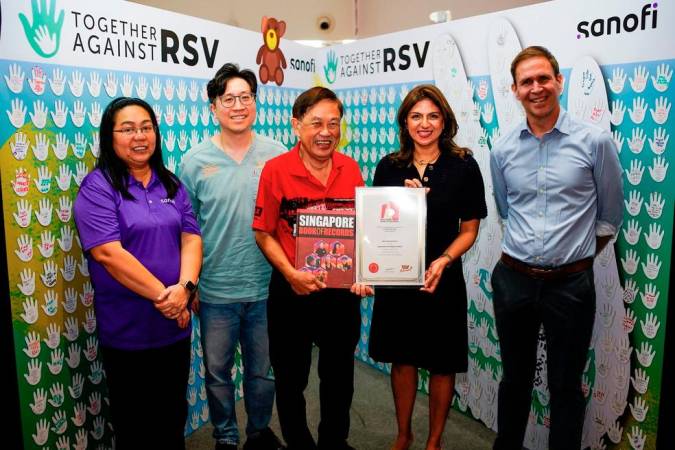 (L to R: Ruby Dizon, Vaccines Medical Head, Sanofi SEA &amp; India, Dr Adrian Tan, Founder &amp; Medical Director of Babysteps Medical and Babysteps &amp; Beyond Family &amp; Child Clinic, Mr Ong Eng Huat, Founder &amp; President of Singapore Book of Record, Zainab Sadat, Vaccines General Manager, Sanofi SEA &amp; India and Eric Mansion, Pharma General Manager &amp; MCO Lead, Sanofi SEA &amp; India)