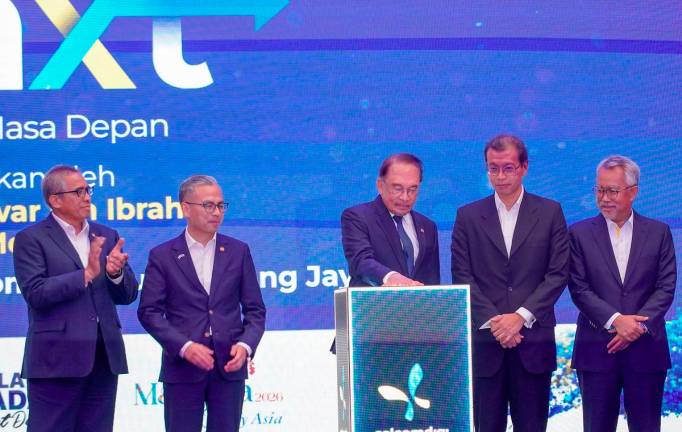 Prime Minister Datuk Seri Anwar Ibrahim during launching Ceremony of CelcomDigi’s CD:NXT Programme. - theSun pic