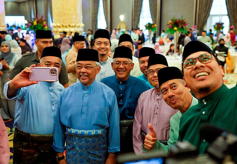 Bernamapix