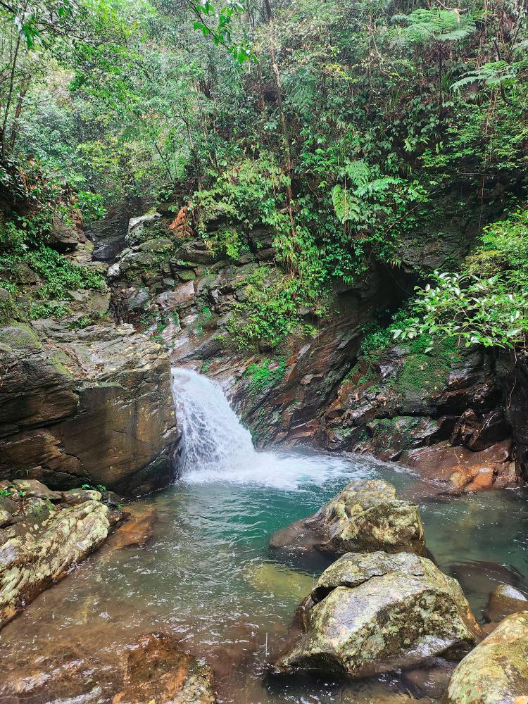 $!Waterfall at Lake 2.