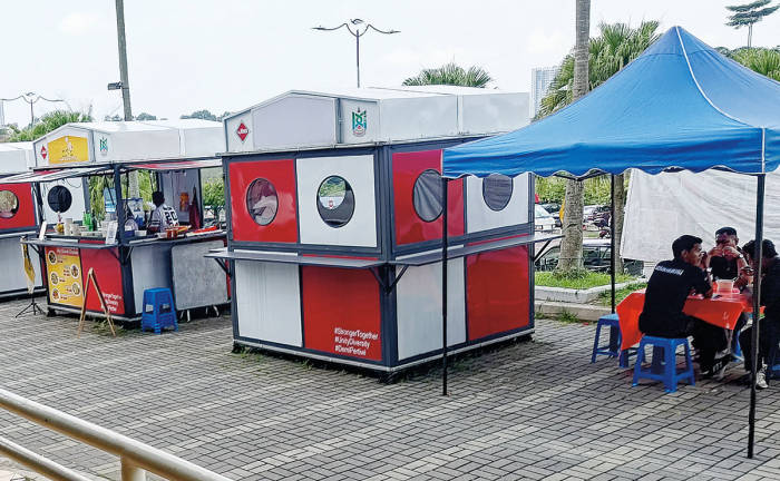The MyKiosk initiative aims to support B40 traders and MSMEs by providing standardised, safe and comfortable business space. -theSunpix