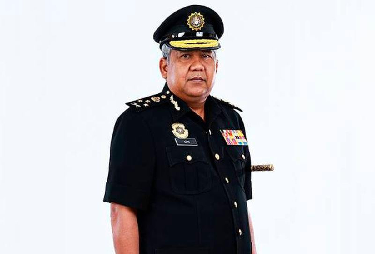 Timbalan Ketua Pesuruhjaya (Pencegahan) SPRM Datuk Azmi Kamaruzaman. - via portal MACC