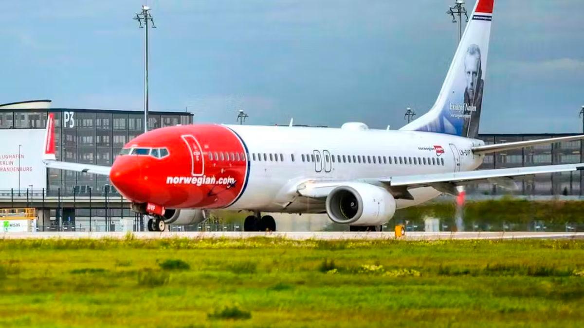 A passenger plane of the Norwegian airline Norwegian Air takes off at Berlin Brandenburg Airport Willy Brandt (BER). Photo: Patrick Pleul/dpa-Zentralbild/dpa