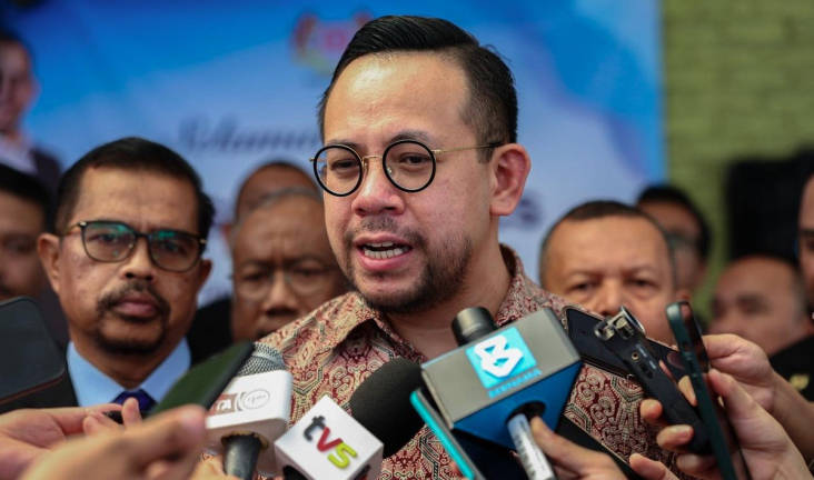 Human Resource Minister Steven Sim Chee Keong. - BERNAMA