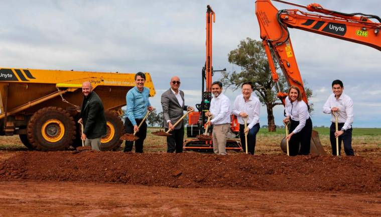Gentari &amp; PCL leaders break ground at Maryvale Solar &amp; Energy Storage Facility