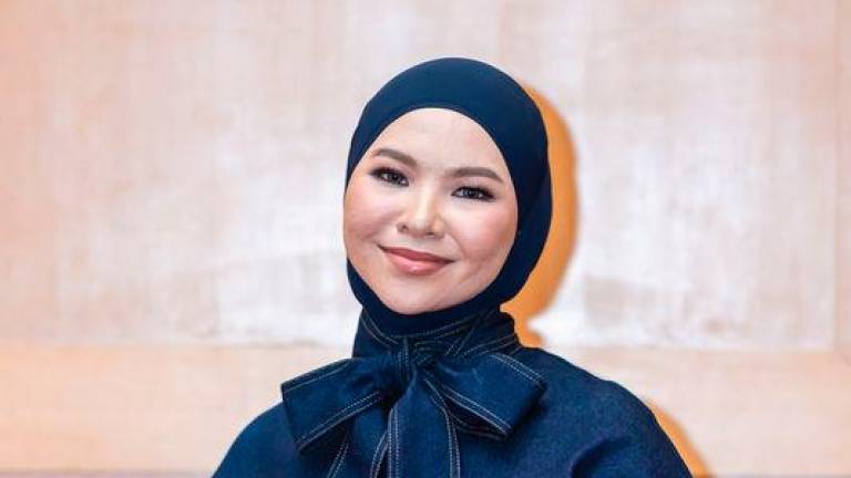 Aina Abdul. Bernamapix
