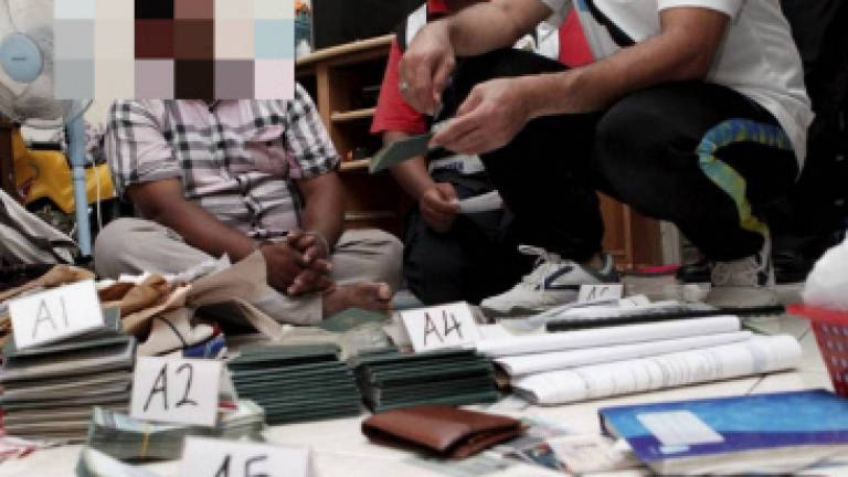 Syndicate issuing fake Bangladeshi passports busted