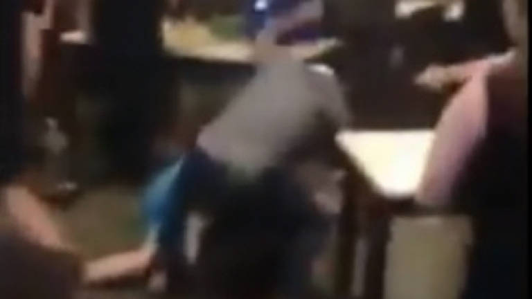 17 held in JB seafood restaurant brawl (Video)