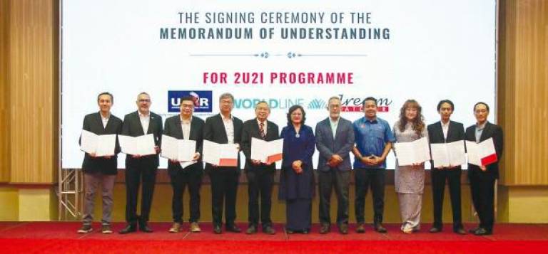 UTAR’s signing of MoUs with industry partners has led to the launch of the “2u2i programme”.
