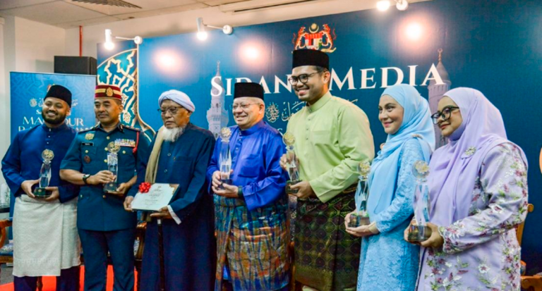Bernamapix