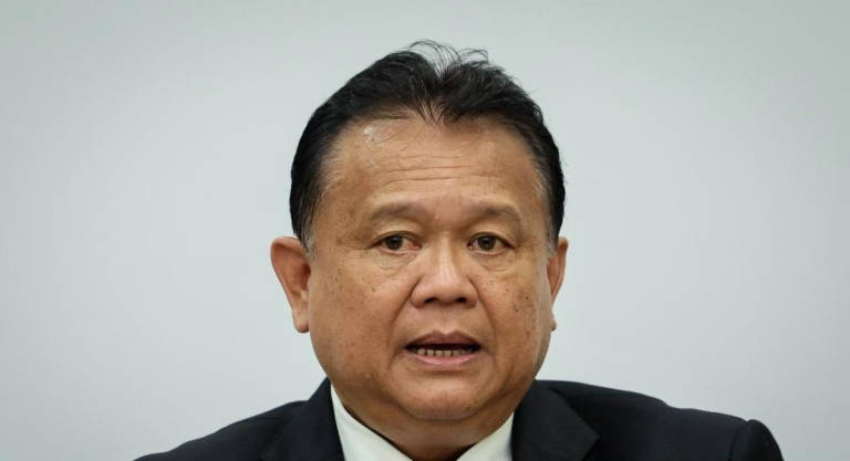 Works Minister Datuk Seri Alexander Nanta Linggi. - BERNAMApix