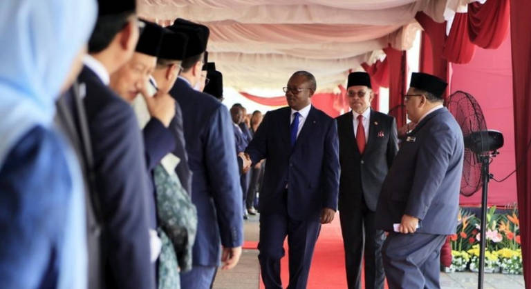 Perdana Menteri Datuk Seri Anwar Ibrahim bersama Presiden Republik Guinea-Bissau Umaro Sissoco Embalo hari ini. - BERNAMApix