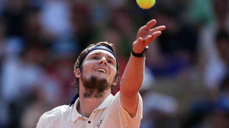 Kazakhstan’s Alexander Bublik is through to the fourth round in the French Open. - AFPpix