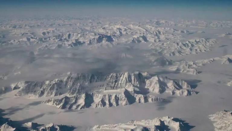 The Greenland ice sheet holds enough frozen water to lift global oceans by five metres. © Handout / NASA/AFP
