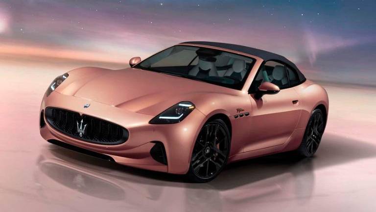 Made in Thunder: The Maserati GranCabrio Folgore